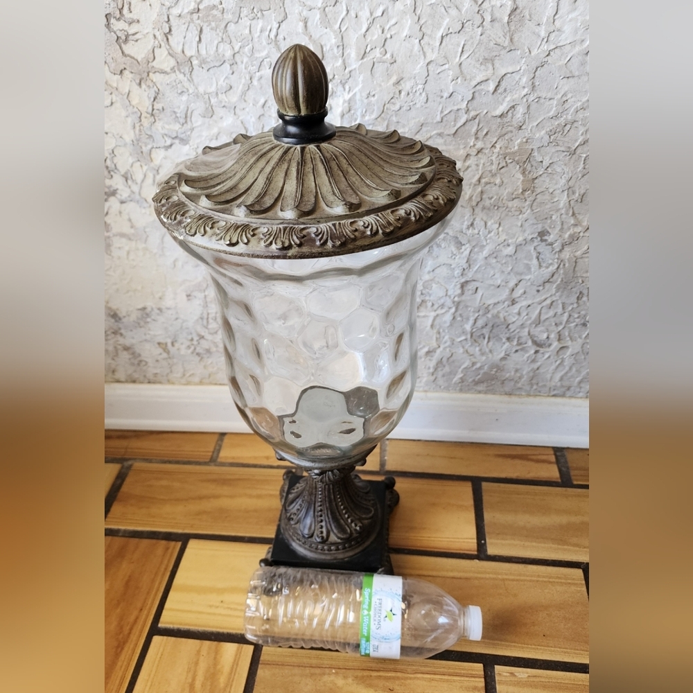Glass Jar With Lid Home Decor - Picture 3 of 3
